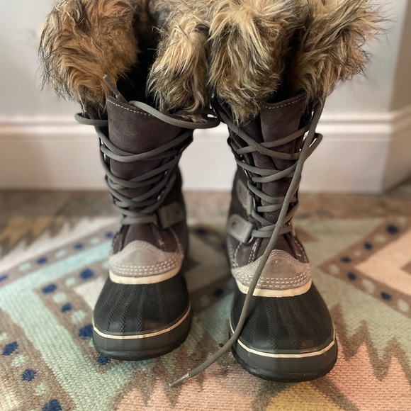 Sorel Joan of Arctic Boots - Picture 5 of 6